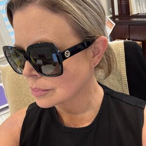 Gucci Sunglasses Style GG0036S Black w Gold GG Logo - LIKE NEW!